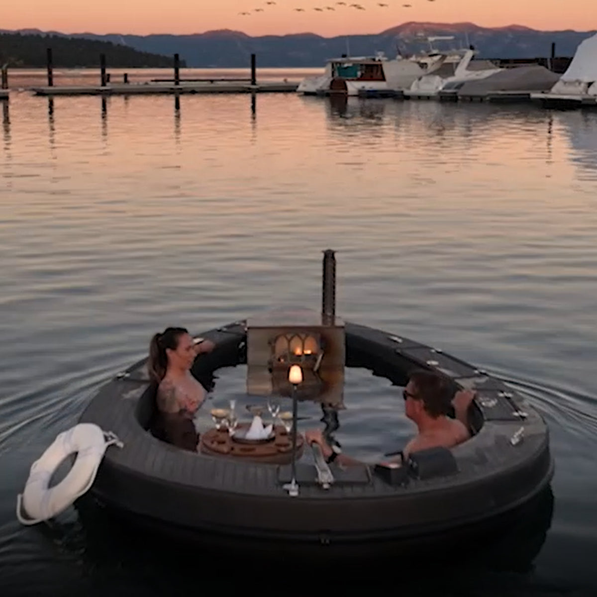 Spacruzzi | The Hot Tub Boat